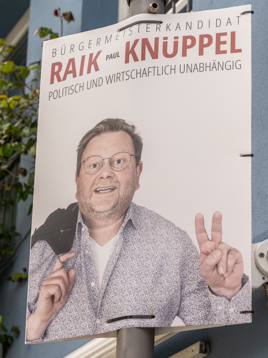 Kandidierendenplakat Politisch und wirtschaftlich unabhängig.