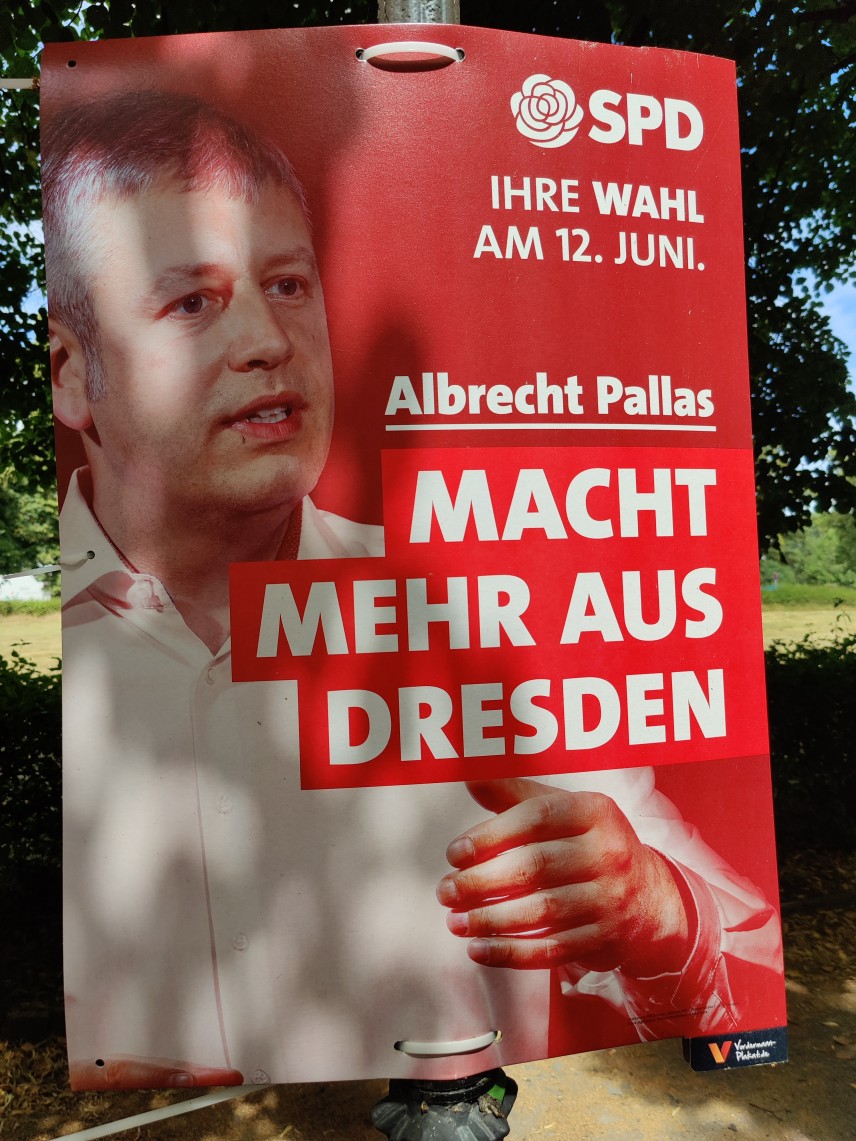 Kandidierendenplakat Albrecht Pallas: Macht mehr aus Dresden.