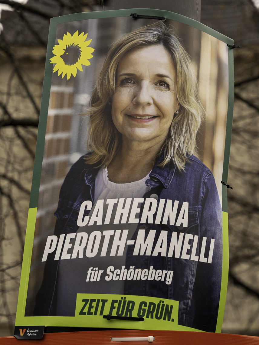 Kandidierendenplakat Catherina Pieroth-Manelli für Schöneberg