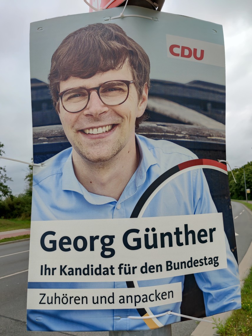 Kandidierendenplakat Zuhören und Anpacken