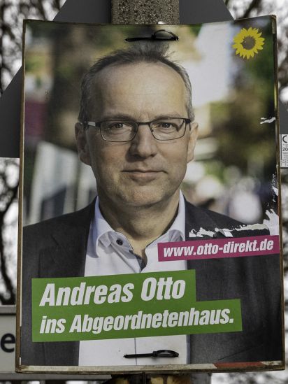 Kandidierendenplakat Andreas Otto ins Abgeordnetenhaus.