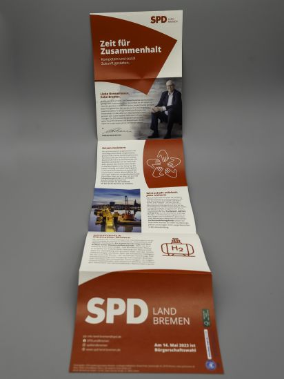 Flyer Zeit für Zusammenhalt. Kompetent und sozial Zukunft gestalten.