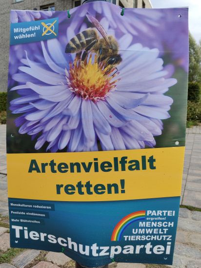 Themenplakat Artenvielfalt retten!