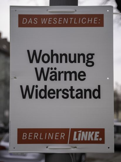 Themenplakat Das Wesentliche: Wohnung. Wärme. Widerstand.