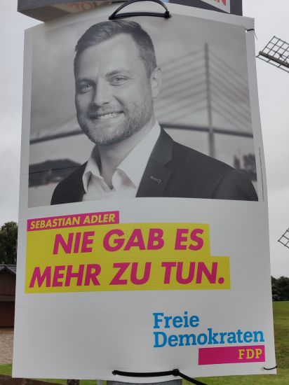 Kandidierendenplakat Sebastian Adler. Nie gab es mehr zu tun.