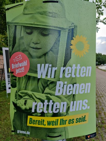 Themenplakat Wir retten Bienen retten uns.