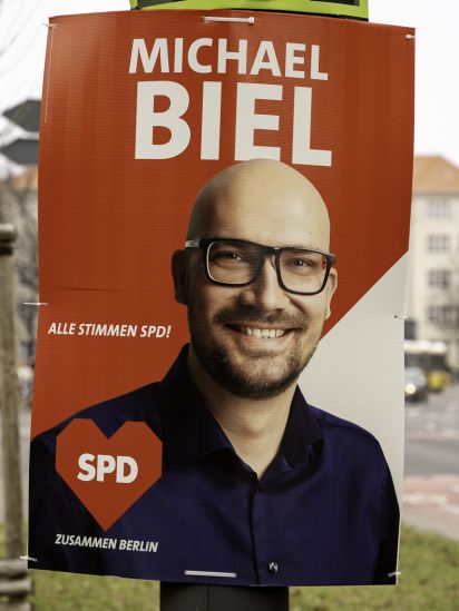 Kandidierendenplakat Michael Biel. Alle Stimmen SPD!