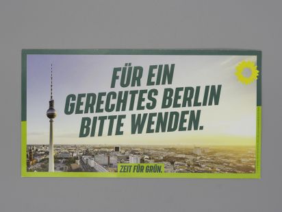 Postkarte Für ein gerechtes Berlin bitte wenden. Zeit für Grün.