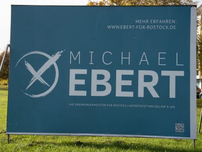 Großaufsteller Michael Ebert. Ihr Oberbürgermeister für Rostock.